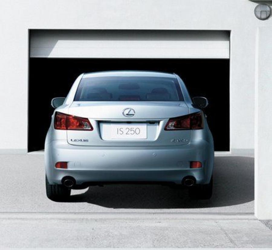  Lexus IS250 2008 года  (фото 10 из 14)